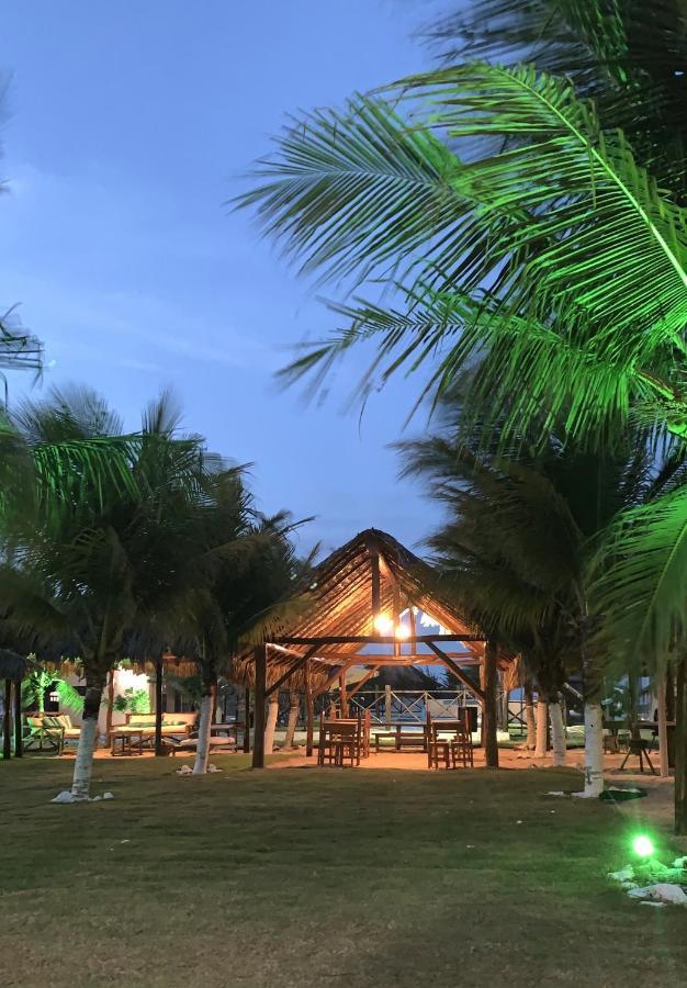 Chales Macapa Beach